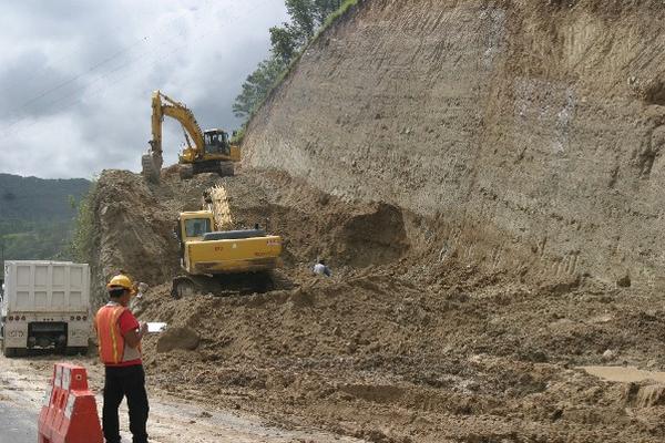 En el capítulo de reactivación económica para 2021 al Ministerio de Comunicaciones se le asignaron Q2 mil 882 millones para varios proyectos de infraestructura. (Foto Prensa Libre: Hemeroteca PL)