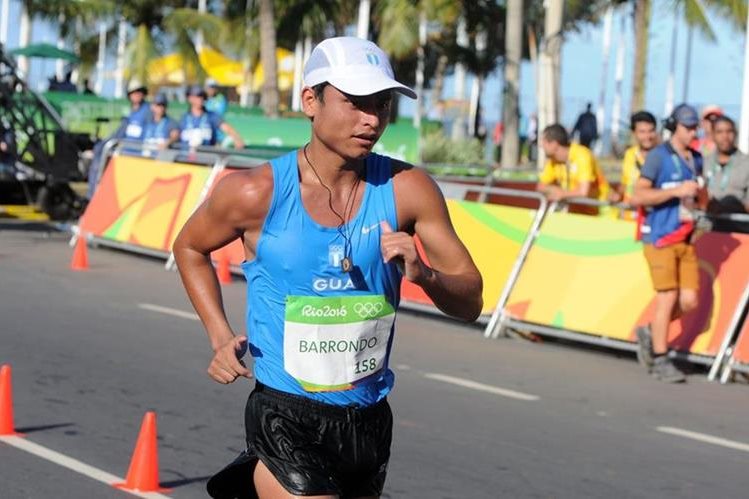 Érick Barrondo durante la competencia de los 20 kilómetros marcha en los Juegos Olímpicos de Río de Janeiro. (Foto Prensa Libre: Jeniffer Gómez)