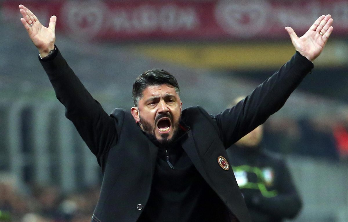 Gattuso llegó al Milan para tratar de salvar al equipo pero no ha tenido una buena temporada. (Foto Prensa Libre: EFE)