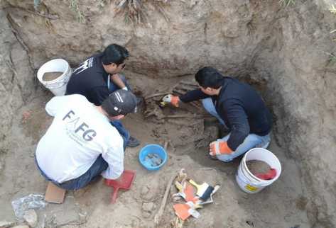 La FAFG ha hecho miles de exhumaciones en Guatemala. (Foto: Hemeroteca PL)