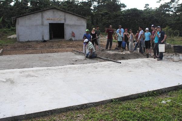 Pequeños Agricultores del grano de oro mejoran infraestructura de centros productores.