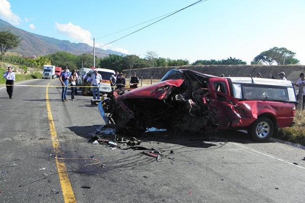 El accidente se reigstro en la aldea Juan Ponce, de Gualán. (Foto Prensa Libre. Julio Vargas)