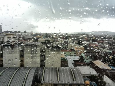 Se espera que en las regiones norte y caribe de Guatemala llueva y el ambiente sea nuboso durante el día. (Foto Prensa Libre: Carlos Álvarez)