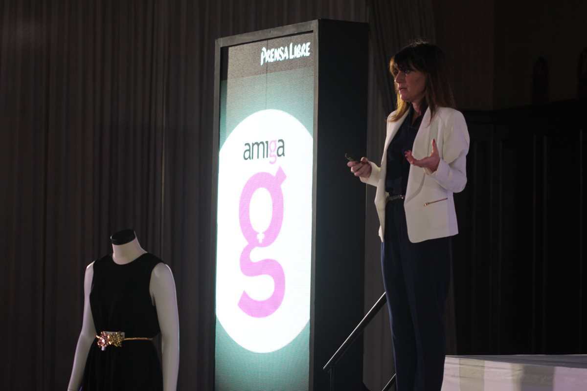 La uruguaya Daniela Sánchez estuvo en Guatemala para dar un taller sonbre imagen personal. (Foto Prensa Libre. Ángel Elías)