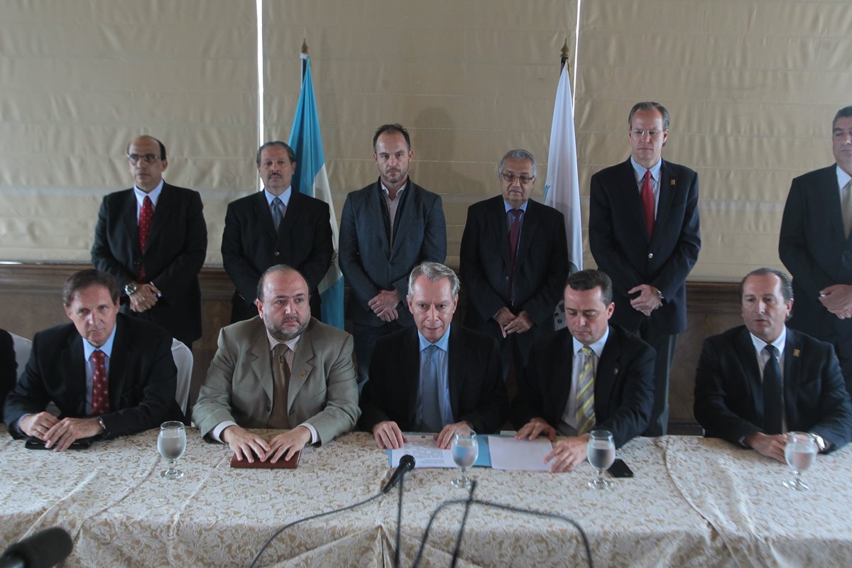 Comité de Cacif emite su postura por reformas electorales. (Foto Prensa Libre: Alvaro Interiano).