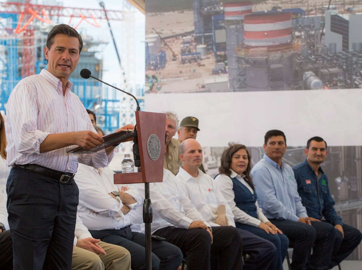 Odebrecht podría comprometer a Peña Nieto en sus futuras aspiraciones políticas. (Foto Prensa Libre: EFE)