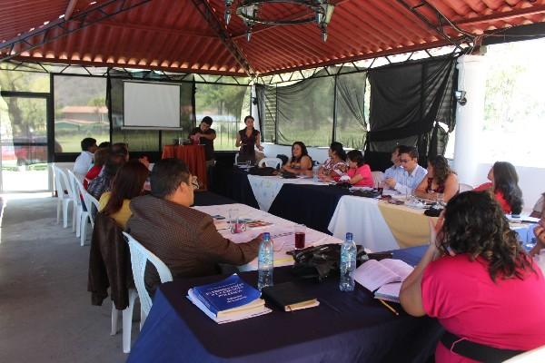 Personal de varios departamentos participó  en   taller que se llevó a cabo en Sololá.