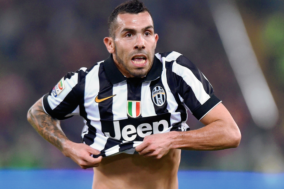 Carlos Tévez de la Juventus celebra su gol ante la Roma durante un partido de la Serie A italiana (Foto Prensa Libre: EFE)