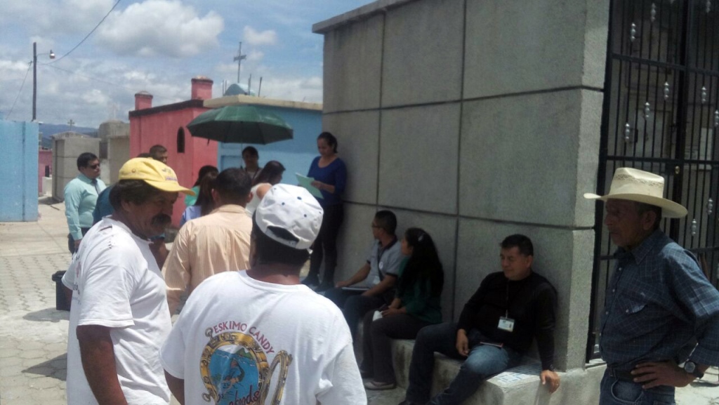 Cementerio general de Sanarate, donde se llevó a cabo la exhumación del cadáver de un bebé. (Foto Prensa Libre: Hugo Oliva).