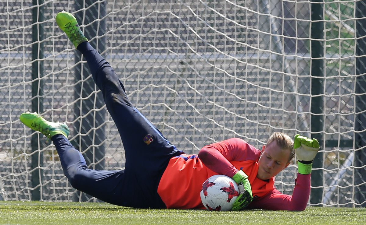 Ter Stegen ha sido una pieza clave en la portería del Barcelona. (Foto Prensa Libre: AP)