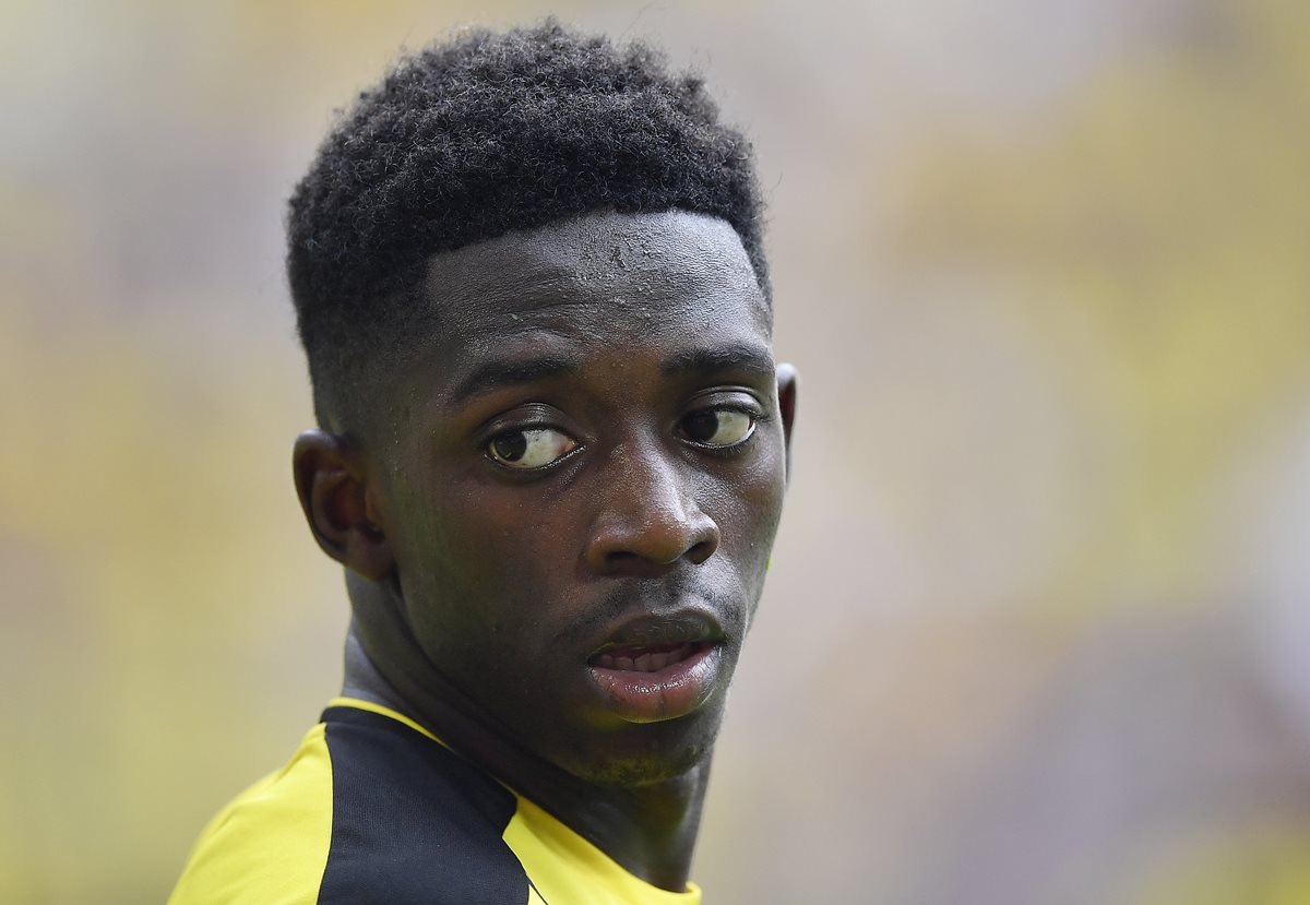 El Barcelona al fin se dio el gusto de fichar a Dembélé, procedente del Borussia Dortmund. (Foto Prensa Libre: AP)