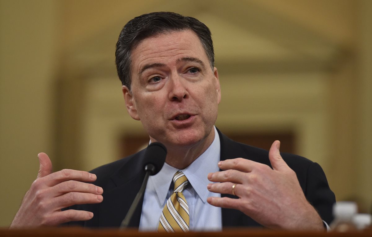 Comey fue despedido sorpresivamente del FBI por Donald Trump. (Foto Prensa Libre: AFP)