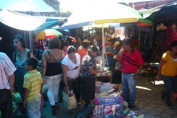 ventas son puestas    en las calles.