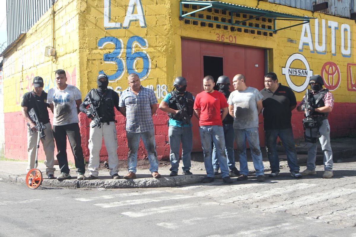 Inmueble ubicado en la zona 8 de la capital donde fue rescatada una mujer retenida por cinco hombres. (Foto Prensa Libre: Érick Ávila)