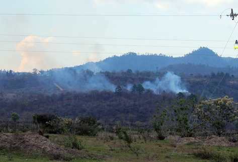 Decenas de incendios forestales han devastado bosque y pastizales en Jalapa. (Hugo Oliva)