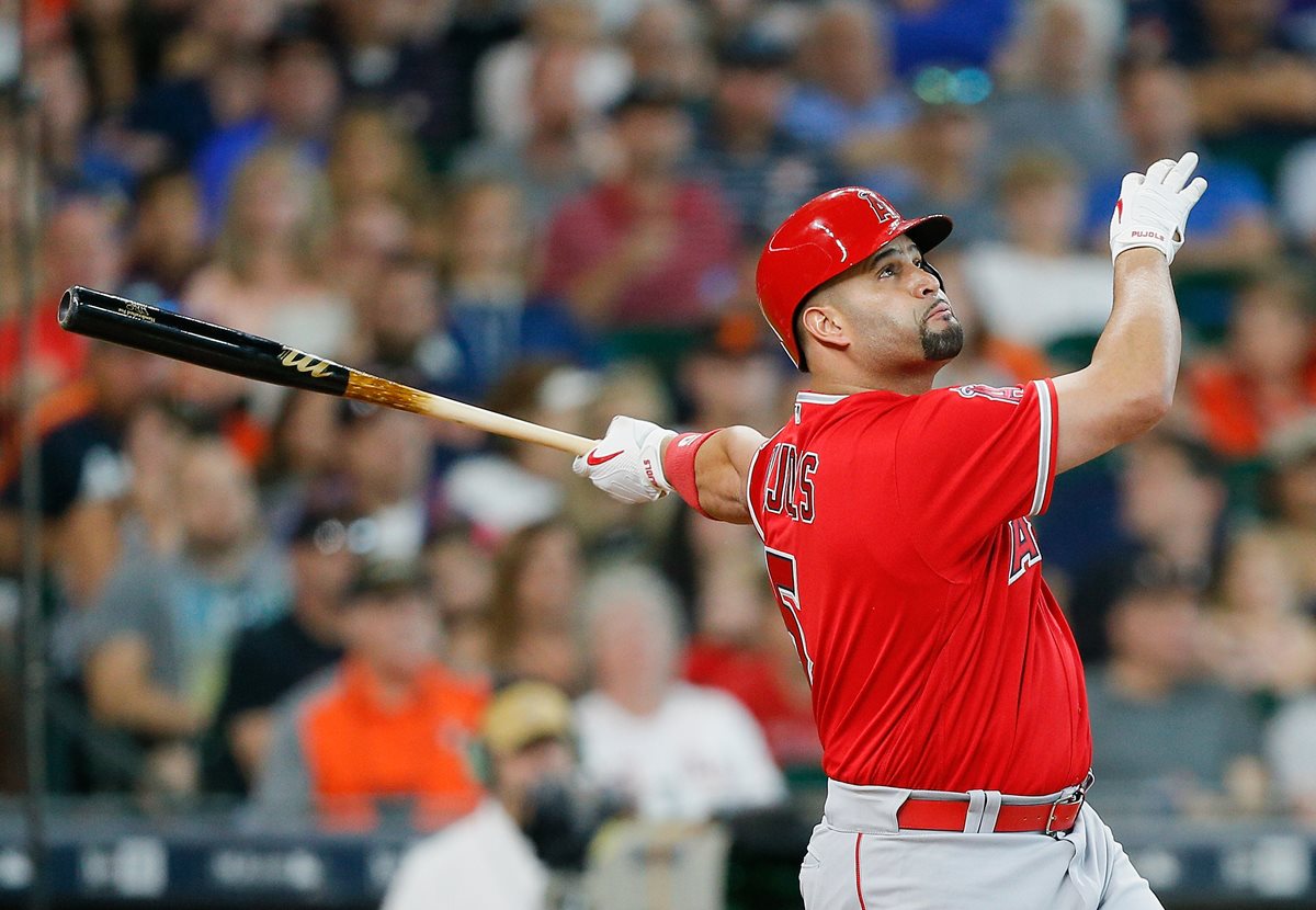 Pujols conectó su jonrón número 601 en las Grandes Ligas. (Foto Prensa Libre: AFP)