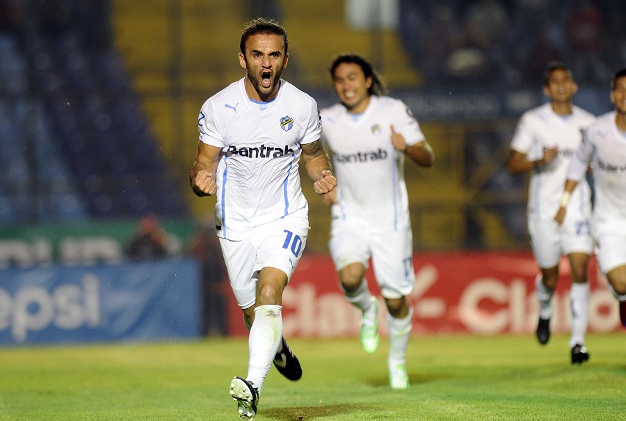 José Contreras y Agustín Herrera fueron los pilares para conseguir el hexacampeonato en el Clausura 2015. (Foto Prensa Libre: Hemeroteca PL)