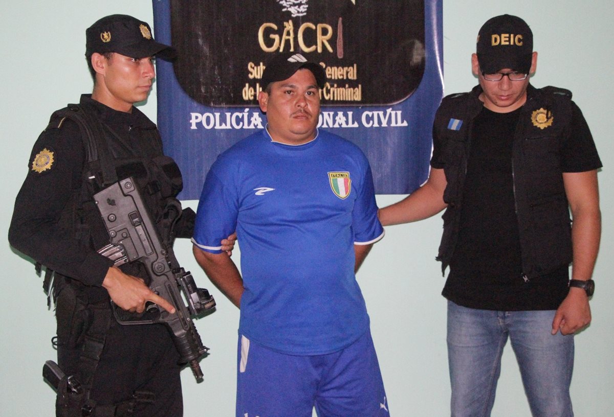 José Mauricio Pérez, alias el Triquis, ha estado en prisión por varios delitos como extorsión, posesión ilegal de arma de fuego, robo, homicidio y asesinato, entre otros. (Foto Prensa Libre: PNC)