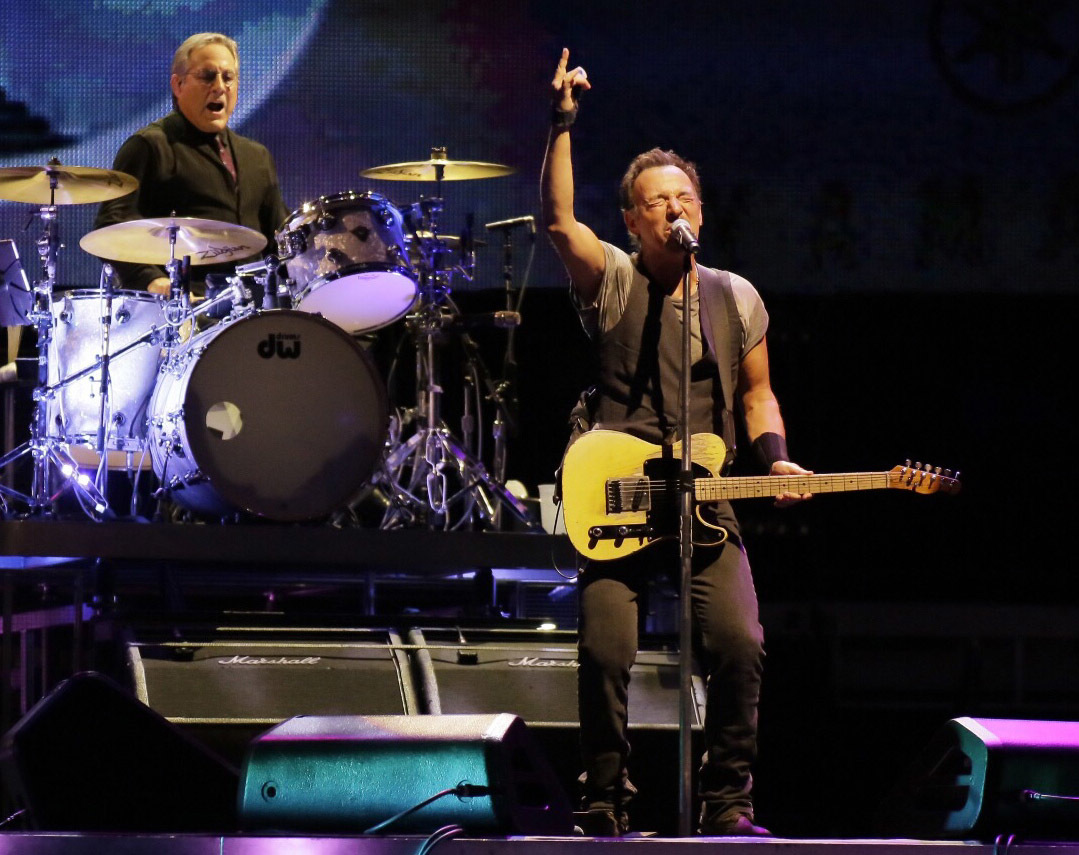 Bruce Springsteen manifestó su inconformidad contra Donald Trump. (Foto Prensa Libre: AP)