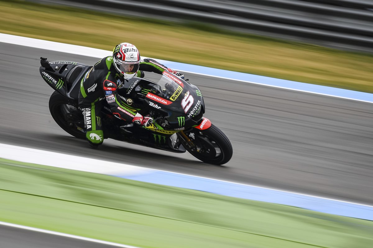 Johann Zarco dio la sorpresa del día al superar a Márquez en la lucha por la pole. (Foto Prensa Libre: AP)