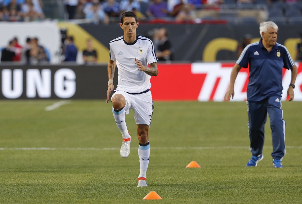 Di María preocupó a la Selección argentina luego de salir lesionado del partido frente a Panamá. (Foto Prensa Libre: EFE)