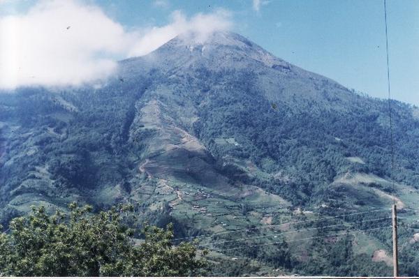 Las personas que ascienden el volcán  Tajumulco, lo hacen sin los servicios apropiados que se les debe brindar como turistas.