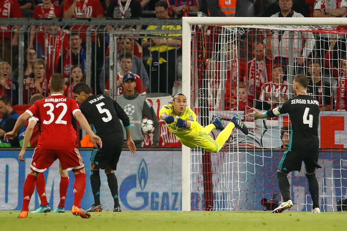 En el segundo tiempo, Keylor Navas salvó en más de una ocasión el arco del Real Madrid. (Foto Prensa Libre: AFP)