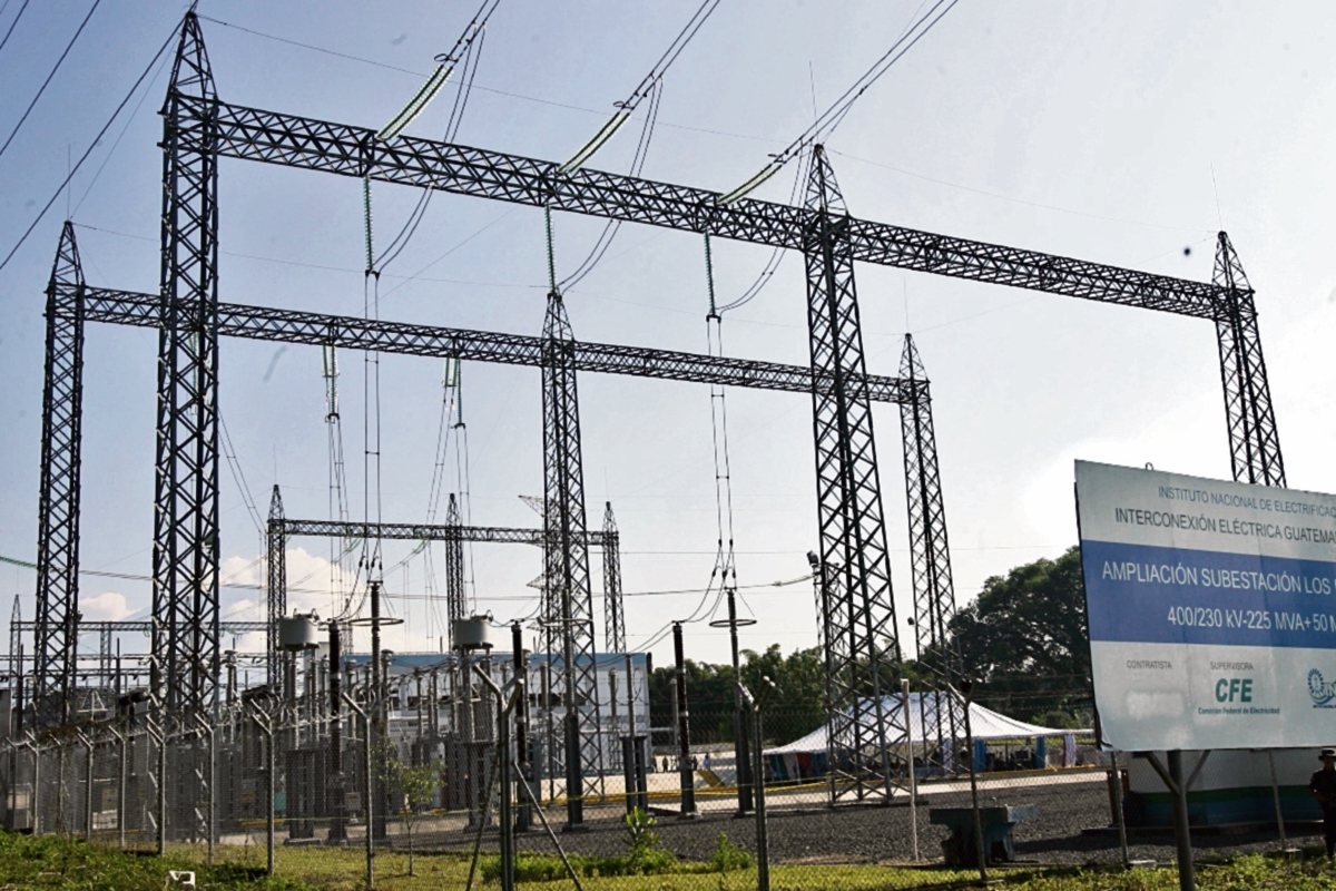 El sector trasladó el equipo a la subestación Brillantes que lo interconecta con México. El sistema evita que el país registre apagones. (FOTO PRENSA LIBRE: ESBIN GARCIA)