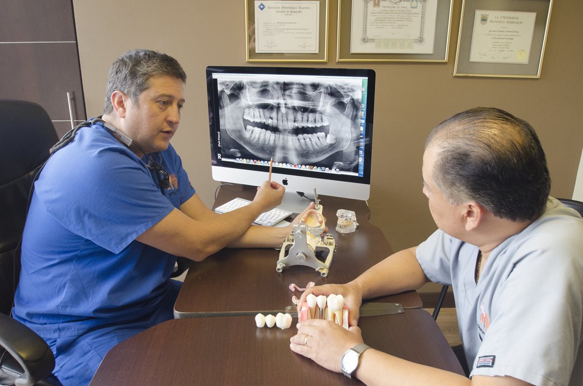 El código de certificación internacional de la clínica es 111955 (Foto Prensa Libre: Dental Desing)