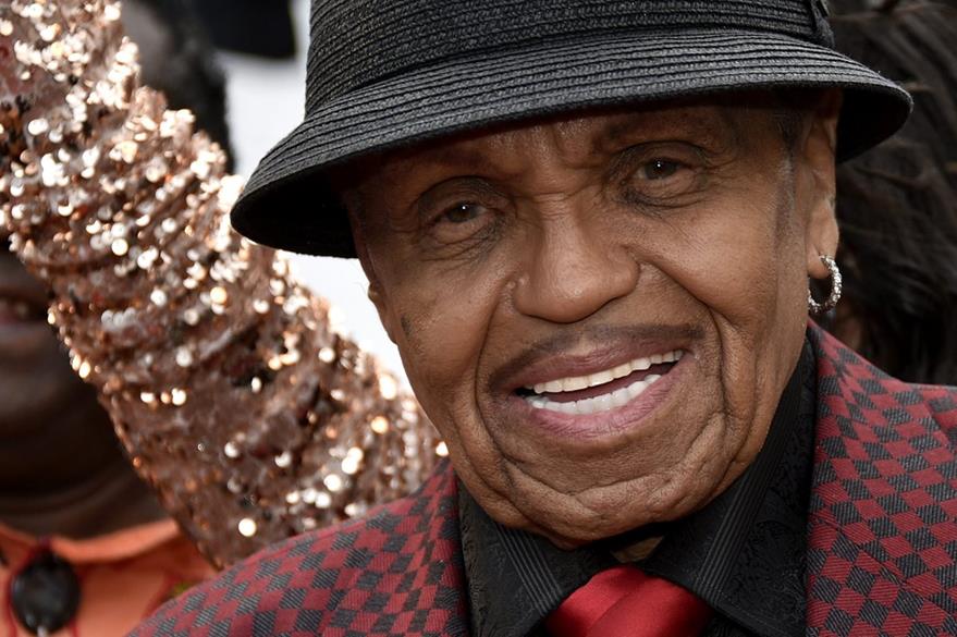 Joe Jackson, padre de Michael Jackson, se recupera en Brasil. (Foto Prensa Libre: EFE)