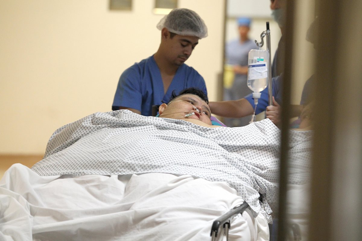 En un hospital de Guadalajara, Juan Pedro Franco será sometido a una cirugía. (Foto Prensa Libre: EFE)