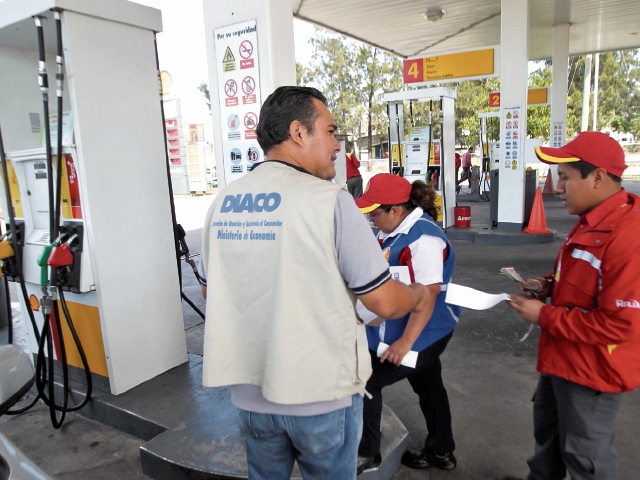 inspectores de la Diaco efectuaron verificaciones en centros de servicio de todo el perímetro urbano y encontraron variaciones de precios.