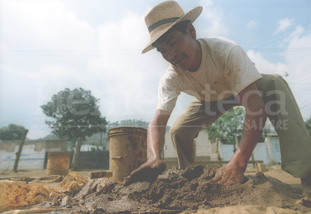 El Tejar se caracteriza por sus productos de barro. (Foto: Hemeroteca PL)