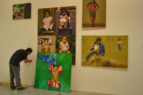 Piezas del  artista Moisés Barrios se pueden apreciar en la exhibición Imaginaria disidente.