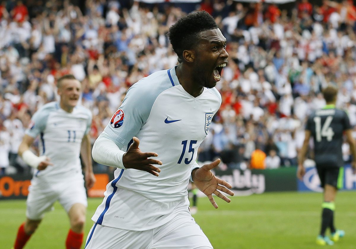 Sturridge festeja después de marcar el gol del triunfo. (Foto Prensa Libre: AP)