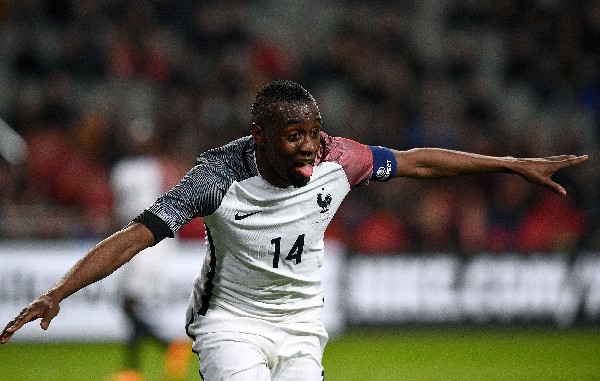 Matuidi celebra el gol del triunfo de Francia contra Holanda. (Foto Prensa Libre: AFP).