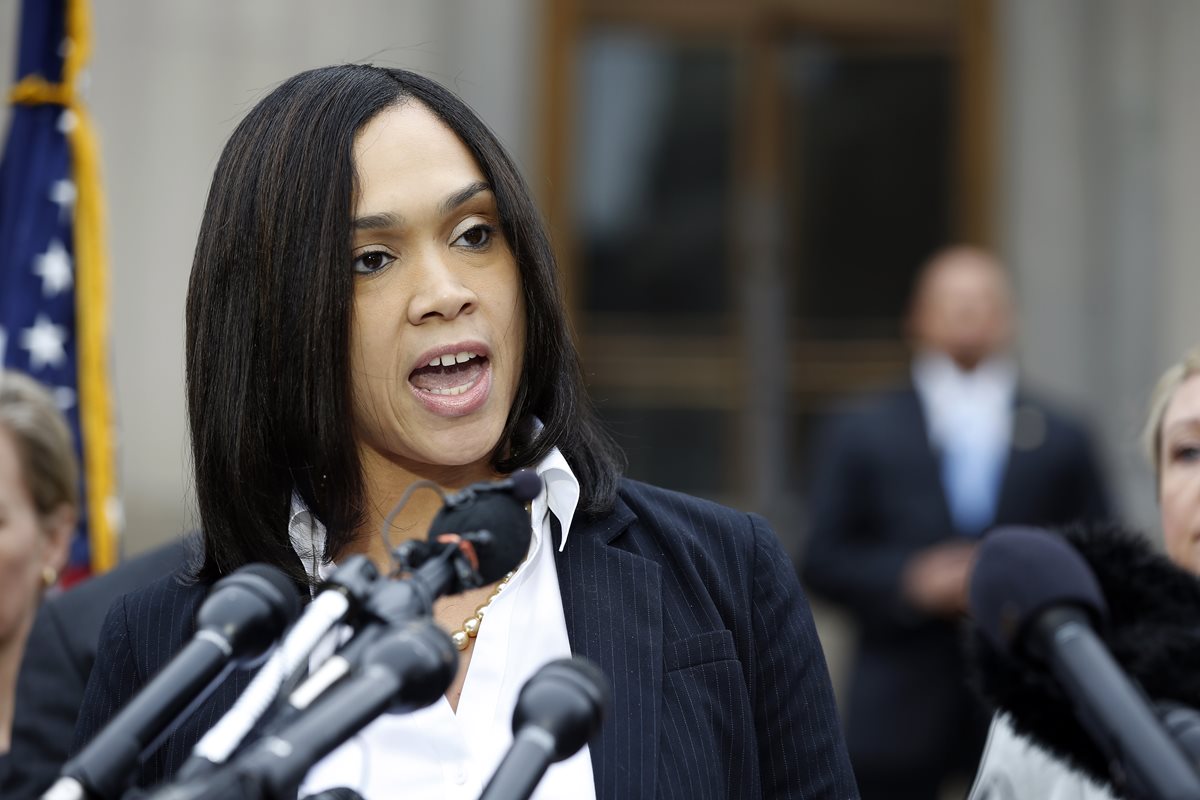 La fiscal Marilyn Mosby durante la conferencia de prensa en donde anuncio cargos contra seis policías. (Foto Prensa Libre: AP).