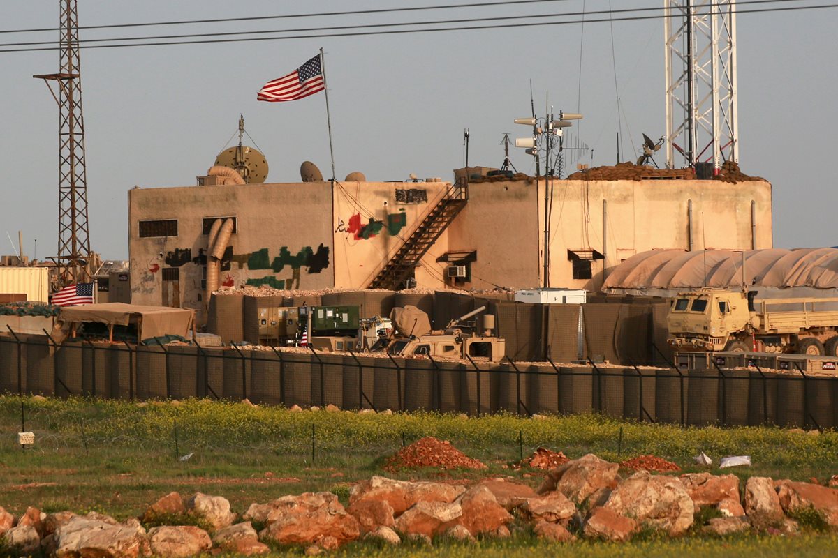 Una base militar de EE. UU. ubicada en la aldea siria de al-Asaliyah, entre Alepo y Manbij. (Foto Prensa Libre:AFP).