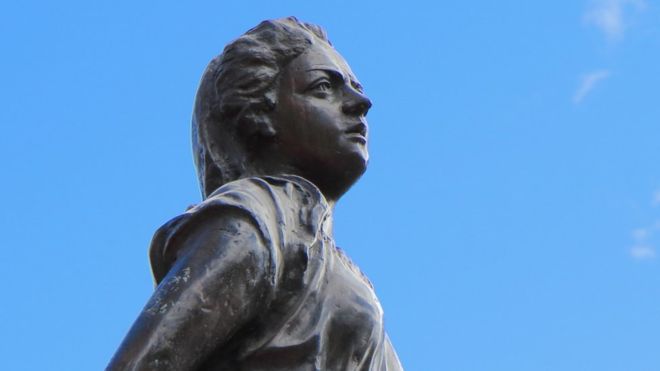 Estatua de Policarpa Salavarrieta en Bogotá. NATALIO COSOY/ BBC MUNDO