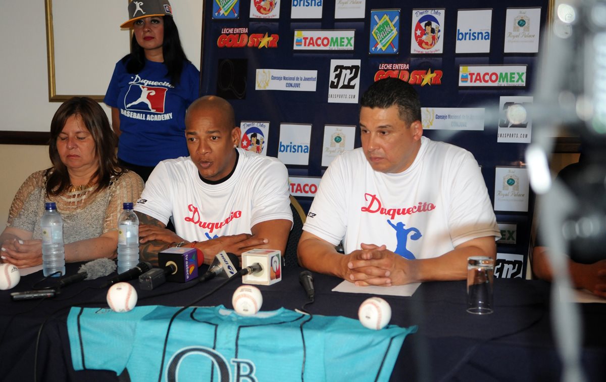 El expelotero habló en conferencia de prensa. (Foto Prensa Libre: Jeniffer Gómez)