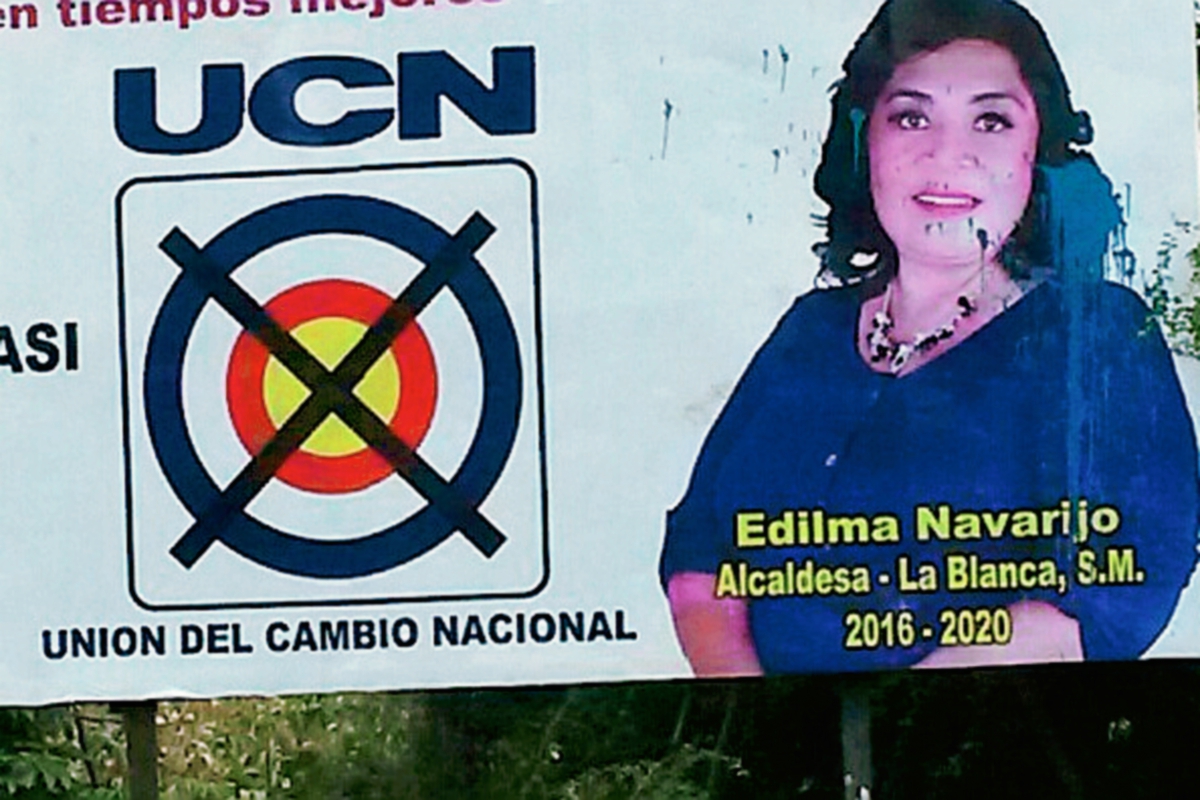 Simpatizantes de la UCN denuncian sabotaje de su campaña política en La Blanca, San Marcos. (Foto Prensa Libre: Alexánder Coyoy)