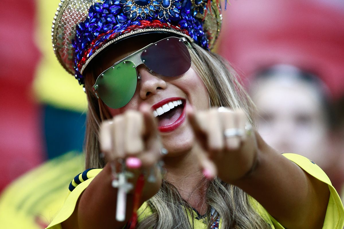 Las aficionadas colombianas celebraron la victoria de su selección contra Polonia.