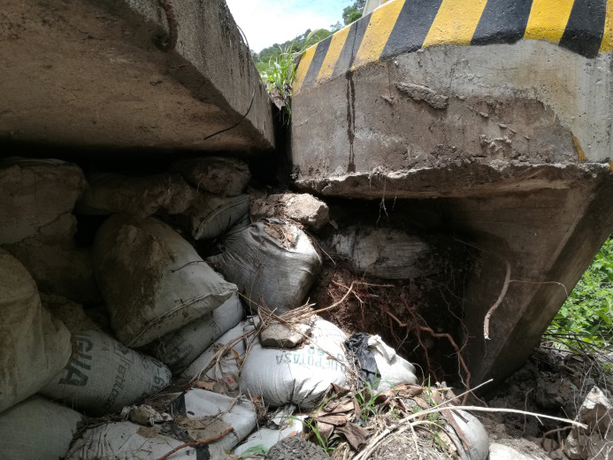 El puente Baos, ubicado en Santa Rosa es una de las estructuras que necesitan ser reparados, según el estudio. (Foto Prensa Libre: Comisión Nacional de puentes)