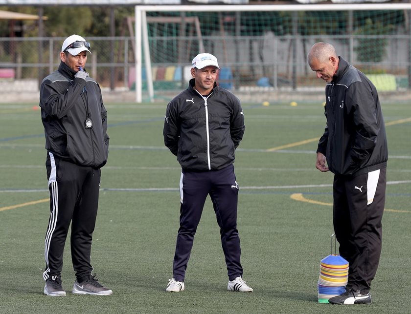 El timonel costarricense Ronald González espera que su equipo tome un impulso en el certamen frente a Municipal. Su primer examen lo reprobó, luego de haber sido derrotado por el campeón Antigua GFC.(Foto Prensa Libre: Edwin Fajardo)