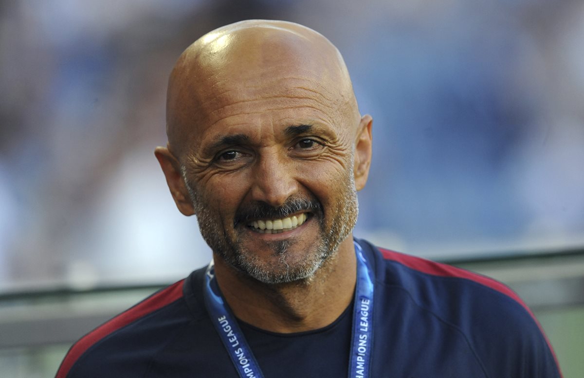 Luciano Spalletti buscará llevar al Inter a una mejor temporada en la serie A. (Foto Prensa Libre: AP)