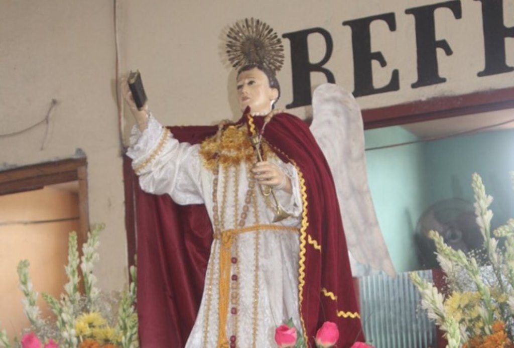 San Vicente Ferrer, patro de mercando cantonal de Cobán, Alta Verapaz. (Foto Prensa Libre: Ángel Martín Tax)