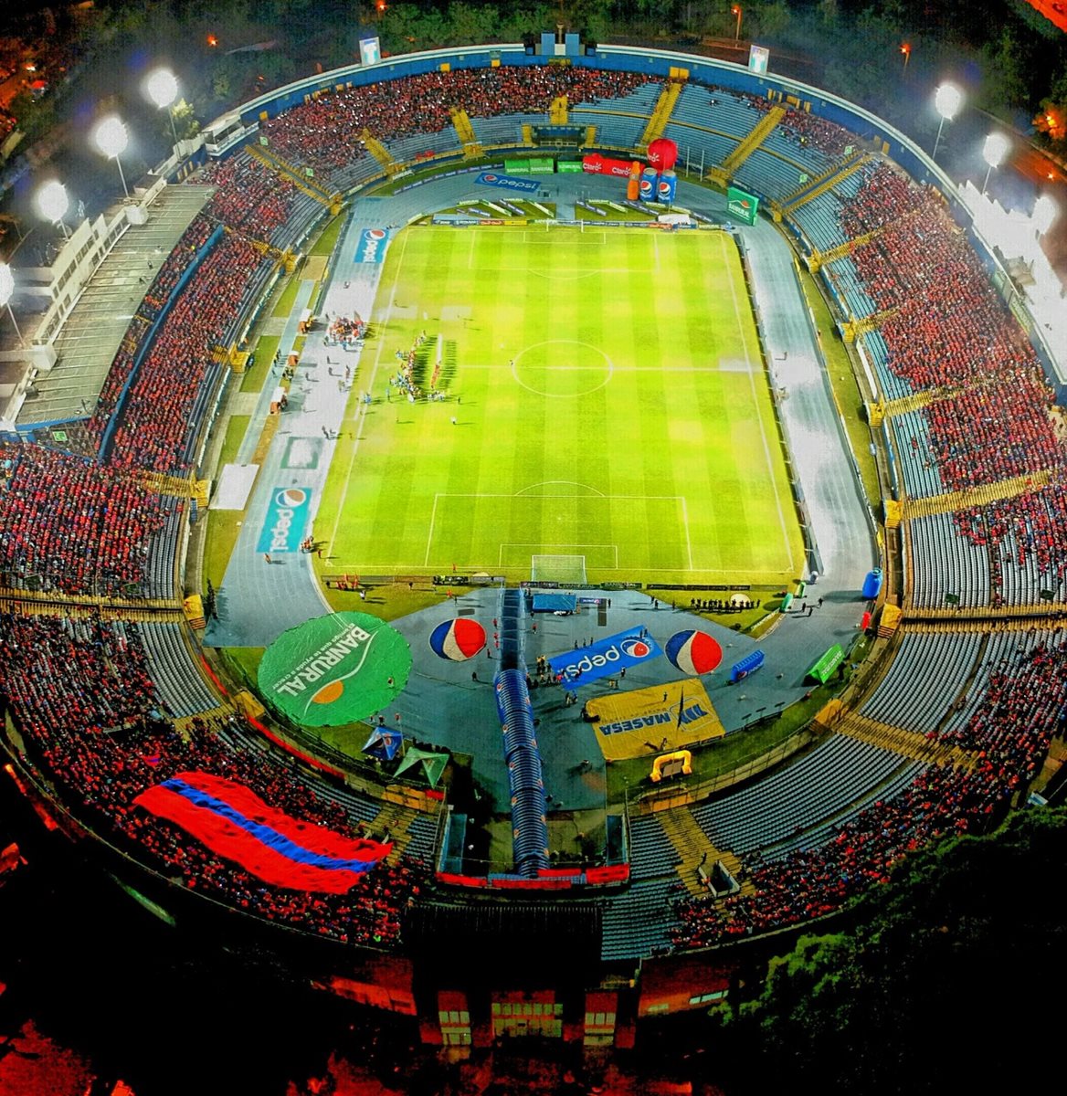 El Doroteo Guamuch vibró con la final de ida.