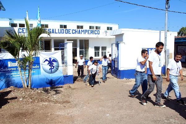 instalaciones del  centro  de Salud    inauguradas  en Champerico.