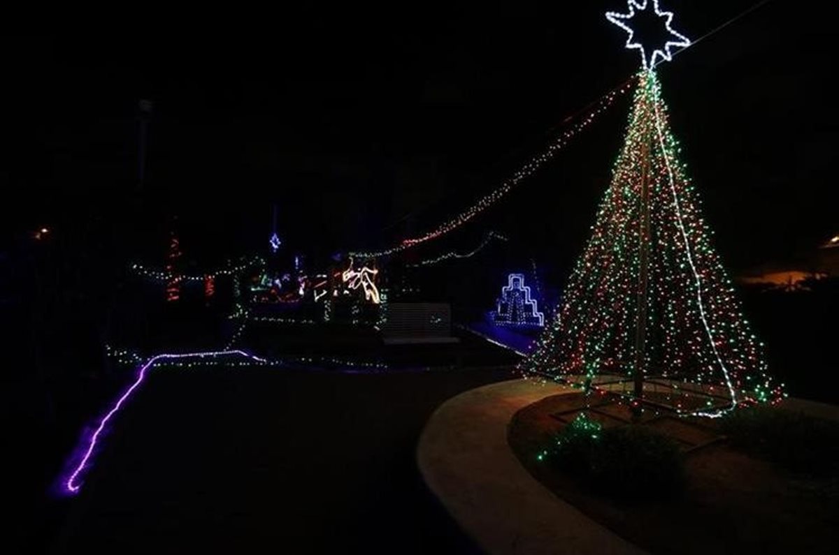 El parque ofrecía un show que es común en Estados Unidos, las luces se sincronizan con la música. (Foto Prensa Libre: María Longo)