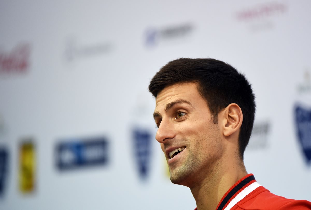 Novak Djokovic habla de sus metas en una conferencia de prensa previo a su participación en el Abierto de Shanghai. (Foto Prensa Libre: AFP)